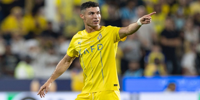 Ronaldo: Kiếm Tiền Đỉnh Nhất EURO, Giữ Tài Sản Khổng Lồ 1 CR7 sở hữu thân hình lý tưởng cùng chiều cao đáng chú ý
